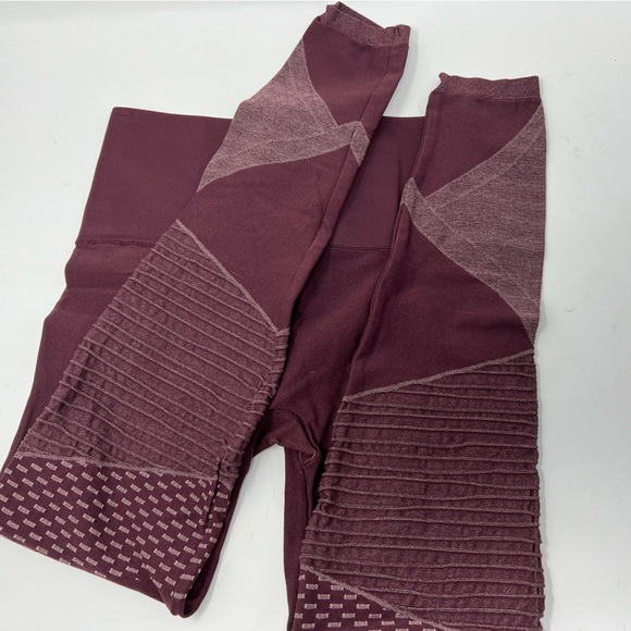 Spanx Look At Me Now seamless moto leggings. - Picture 1 of 6